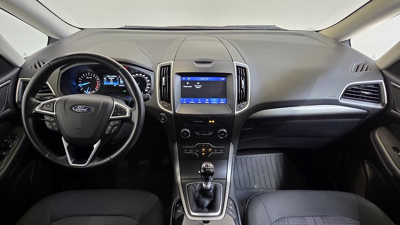 Ford Galaxy - fotka 6 z 6