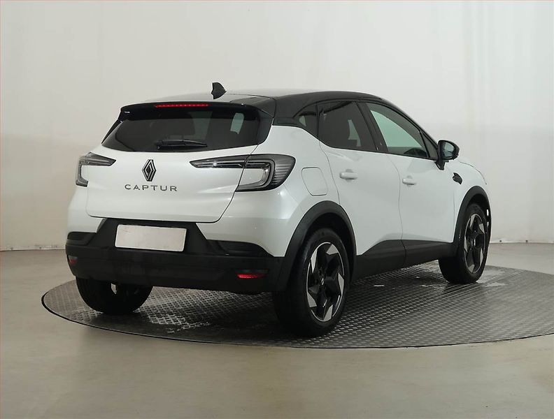 Renault Captur (2025) 1.0 TCe, Navigace, Výhřevy - fotka 5 z 15