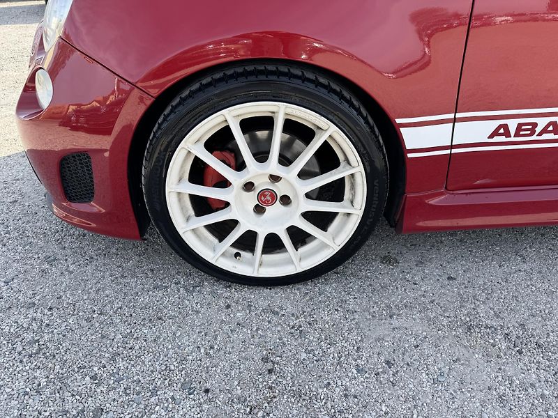 Abarth 500 (2009) 1.4 T 118KW essensse 96000KM - fotka 10 z 26
