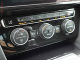 Volkswagen Passat (2018) 2.0TDi, ČR, AC, tempo, park - náhled 19
