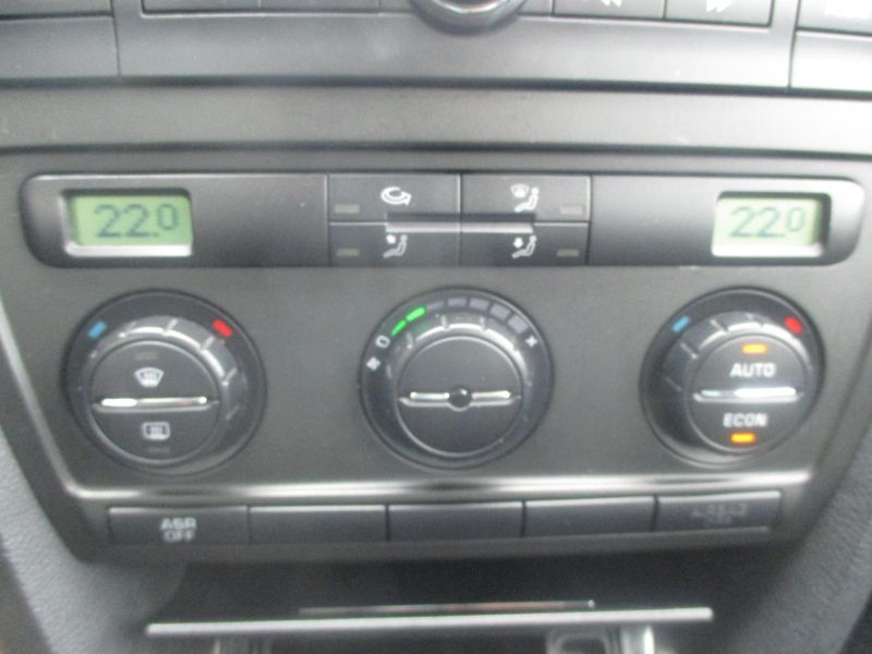 Škoda Octavia 1.9 TDi - fotka 21 z 28