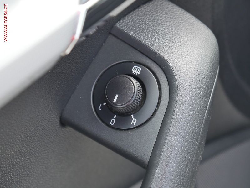 Škoda Octavia (2014) 1.2 TSI, ČR, AC, výhřev sed - fotka 16 z 18