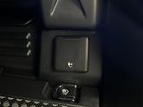 Land Rover Defender 110 D250 X-DYNAMIC SE AWD AUT  - náhled 44