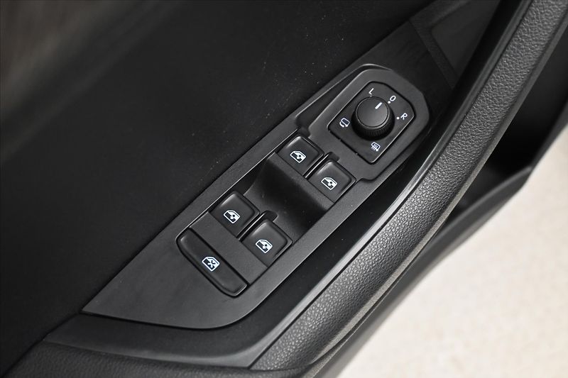 Škoda Karoq 1,5 TSI 110 kW STYLE Záruka až - fotka 25 z 30