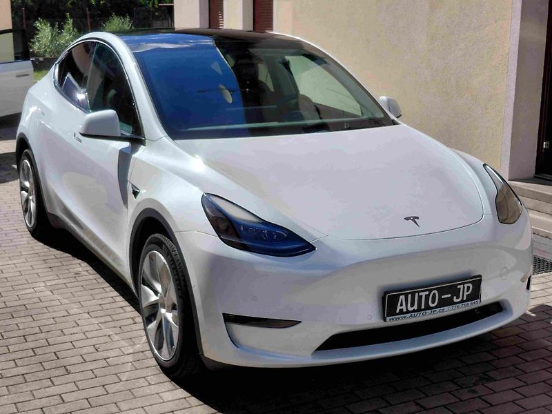 Tesla Model Y AWD Long Range  ACC  LED  NAVI - fotka 2 z 10