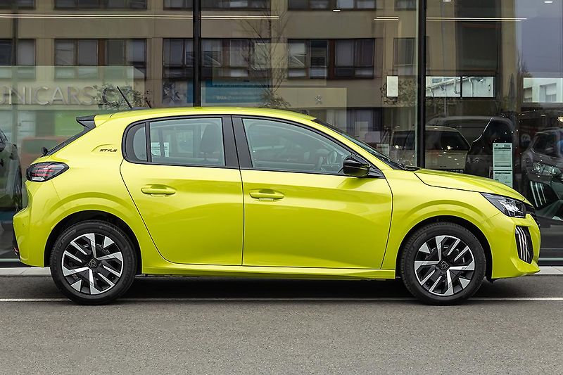 Peugeot 208 (2026) 1,2   STYLE Turbo 100 MAN6 - fotka 4 z 18