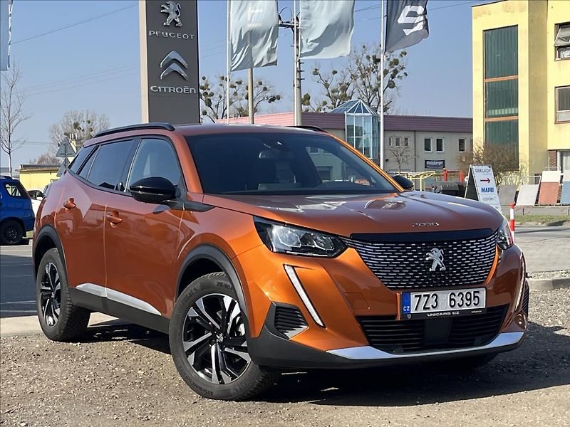 Peugeot 2008 1,2 PT  Allure EAT8 zár 4/28 - fotka 3 z 26