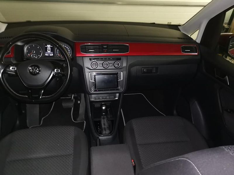Volkswagen Caddy (2016) 4x4, DSG, 7 míst, GENER. FOUR - fotka 7 z 17