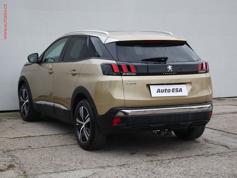 Peugeot 3008 (2017) 1.6 HDi, Allure, navi, +kola - fotka 4 z 23