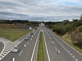 Mobilní zábrany už několik týdnů zpomalují řidiče na D3.