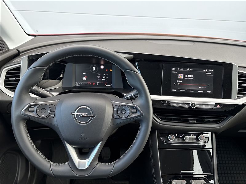 Opel Grandland 1,2 TURBO 96 KW MT6 CZ ZÁRUKA - fotka 8 z 27