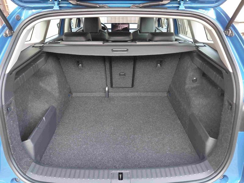 Škoda Enyaq (2023) iV 80  19ALU LED ACC  SOH-97%  - fotka 14 z 20