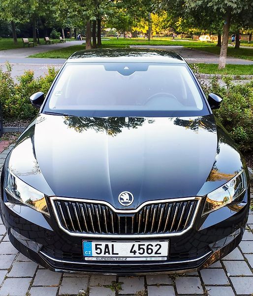 Škoda Superb (2016) Superb III. DSG L&K - fotka 2 z 6