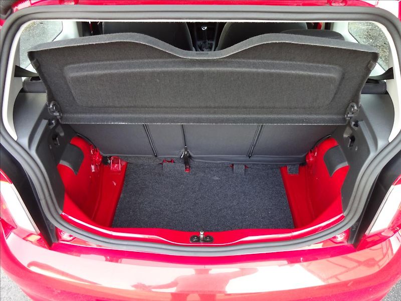 Škoda Citigo 1.0 MPi 44kW 26 000KM - fotka 21 z 40