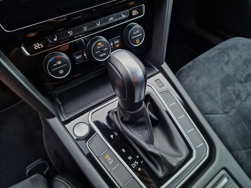 Volkswagen Arteon 2.0 TDI DSG Elegance,ČR,1.Maj - fotka 36 z 50