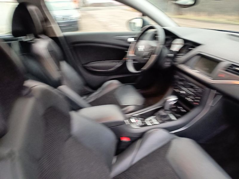Citroën C5 (2011) 1.6i Automat - fotka 37 z 43