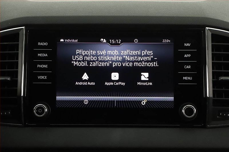 Škoda Karoq (2023) 1.5 TSI - fotka 16 z 20