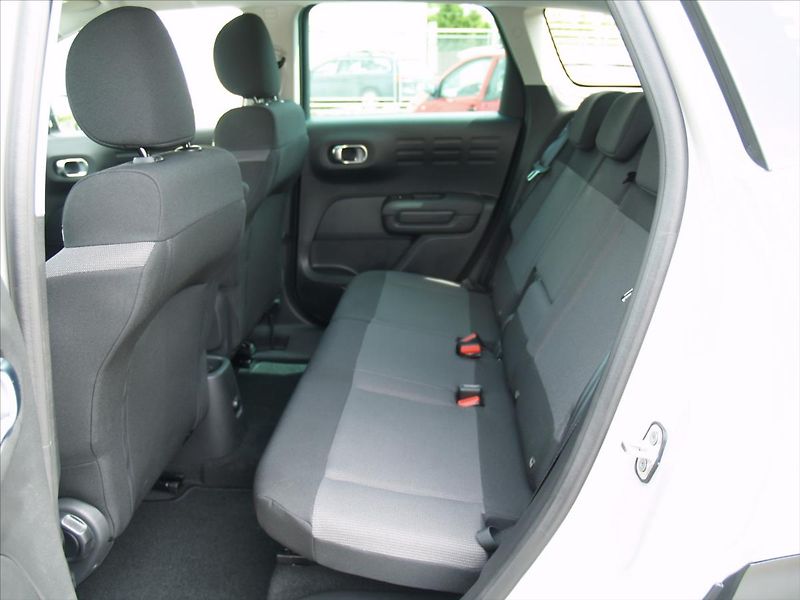 Citroën C3 Aircross Shine 1,5BHDi 120EAT6 - fotka 7 z 11
