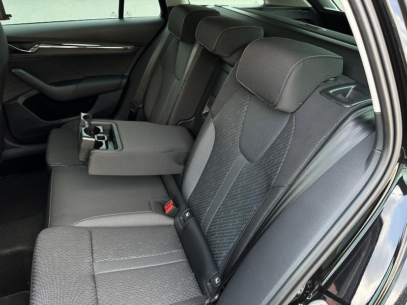 Škoda Octavia Combi 1.5TSi e-TEC M-HEV DSG S - fotka 35 z 41