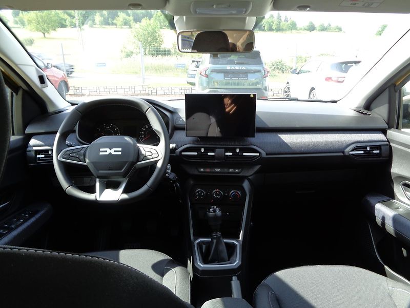 Dacia Sandero (2026) Expression TCe 100    - fotka 13 z 15