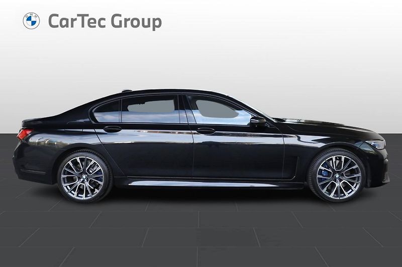 BMW Řada 7 740ld xDrive - fotka 7 z 40