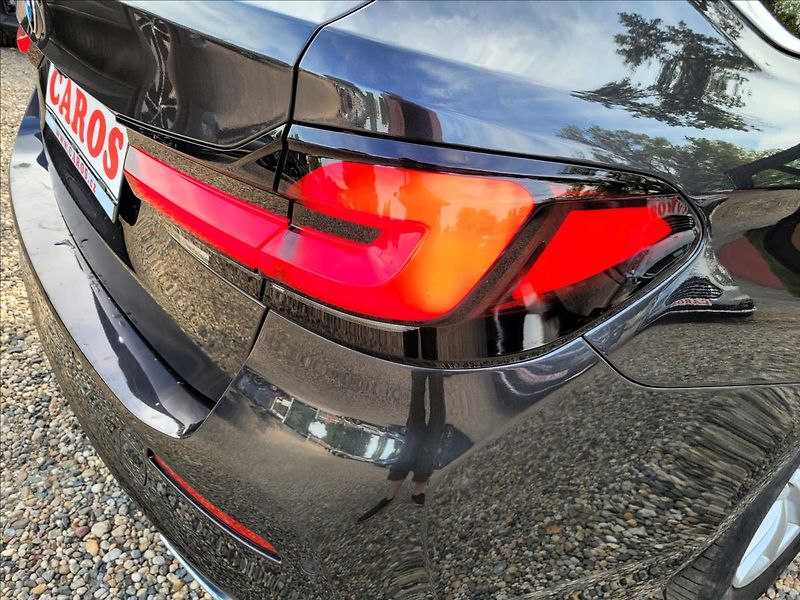 BMW Řada 5 2,0 HEV,LED,Navi,kůže,výhřev - fotka 45 z 49