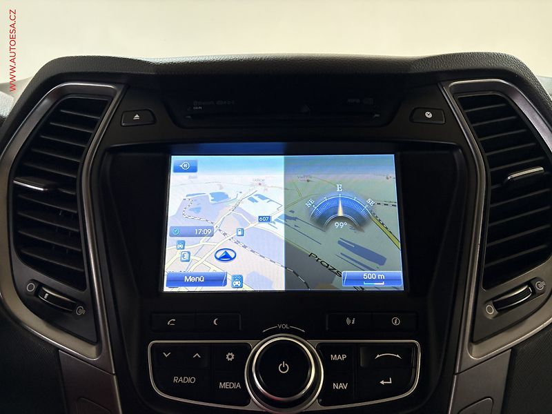 Hyundai Santa Fe (2014) 2.2 CRDi 4x4, Style, xenon - fotka 11 z 16