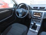 Volkswagen Passat (2013) 1.6 TDI, Serv.kniha, Navi - náhled 7