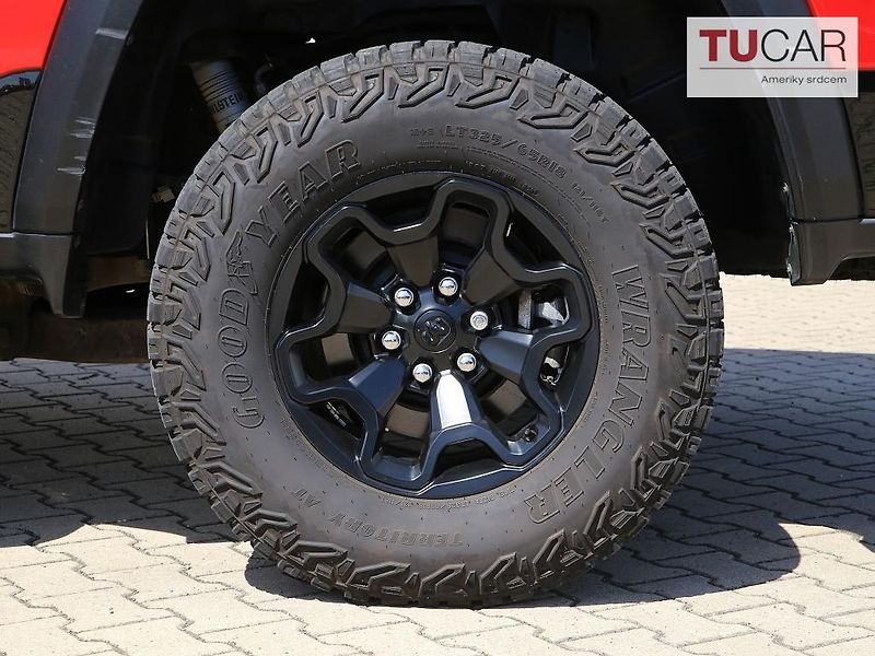 Dodge RAM (2021) TRX 6.2 V8  - fotka 14 z 39