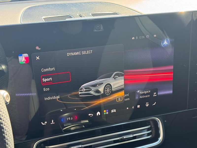 Mercedes-Benz CLA (2026) 200 - fotka 16 z 21