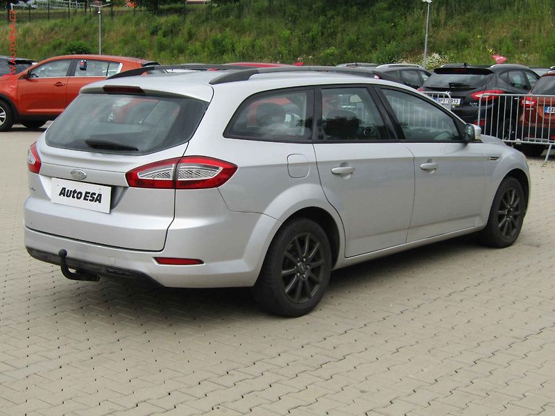 Ford Mondeo (2012) 2.0 TDCi, AC, TZ - fotka 4 z 20