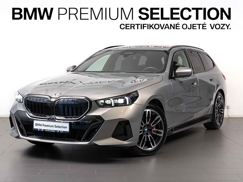 BMW Řada 5 540d xDrive Touring - fotka 1 z 23