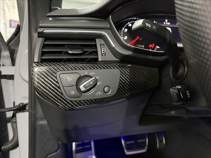 Audi RS 4 2,9   TFSI 450HP QUATTRO ALCA - fotka 15 z 45