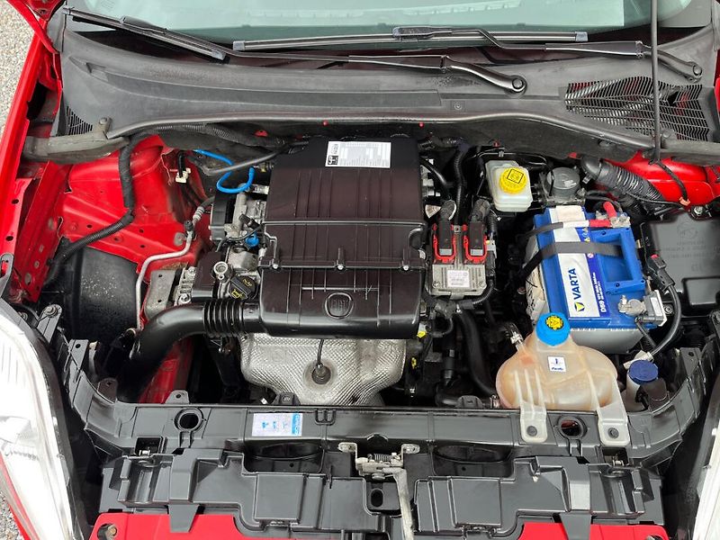 Fiat Grande Punto (2011) 1.2 i Velmi pěkné - fotka 16 z 17