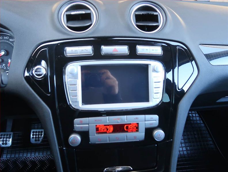 Ford Mondeo (2008) 2.2 TDCI, po STK, rezervace - fotka 12 z 15