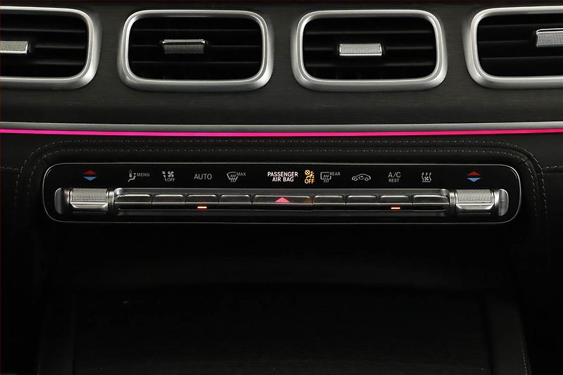 Mercedes-Benz GLS (2020) 580 4MATIC - fotka 14 z 20