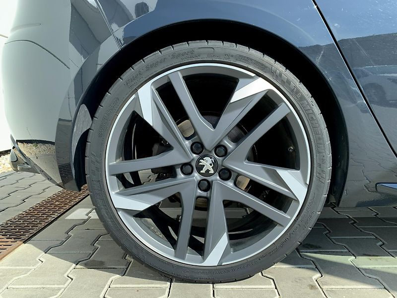 Peugeot 308 GTi 1.6 TURBO 270k - fotka 14 z 23