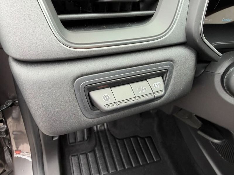 Renault Captur (2026) techno Eco-G 120 - fotka 11 z 22