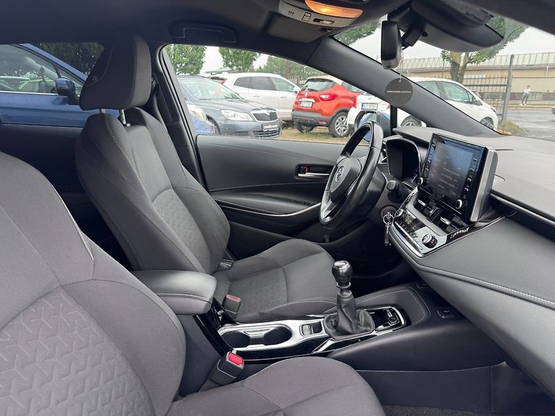 Toyota Corolla (2019) 1,2i 85KW TURBO SPOJKA 2. MAJ - fotka 42 z 50