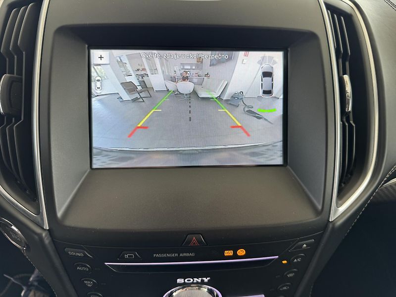 Ford S-MAX (2017) 2,0SCTi AUT. VIGNALE 7.MÍST - fotka 30 z 33