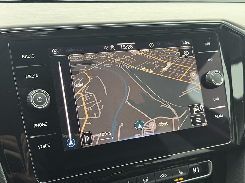 Volkswagen Passat (2020) 1.5TSi DSG Elegance, ČR, 360° - fotka 34 z 46