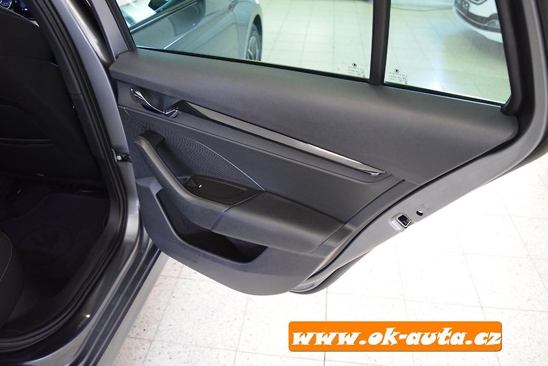 Škoda Octavia 2.0 TDI SPORTLINE DSG RV 2022 - fotka 28 z 59