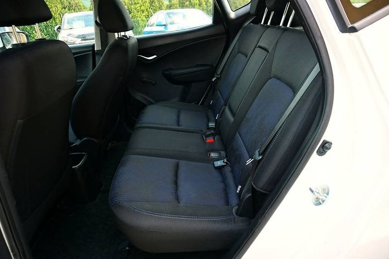 Hyundai ix20 (2017) ESSENTIAL 1,4 CVVT 66 kW - fotka 19 z 35