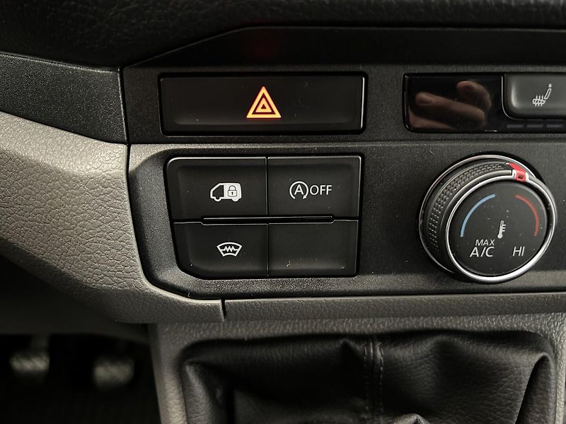 Volkswagen Crafter 2.0 TDI L3 H3 - fotka 13 z 23