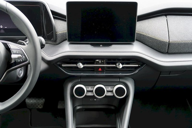 Škoda Kodiaq (2024) Selection 2,0 TDI/110 kW DSG - fotka 17 z 32
