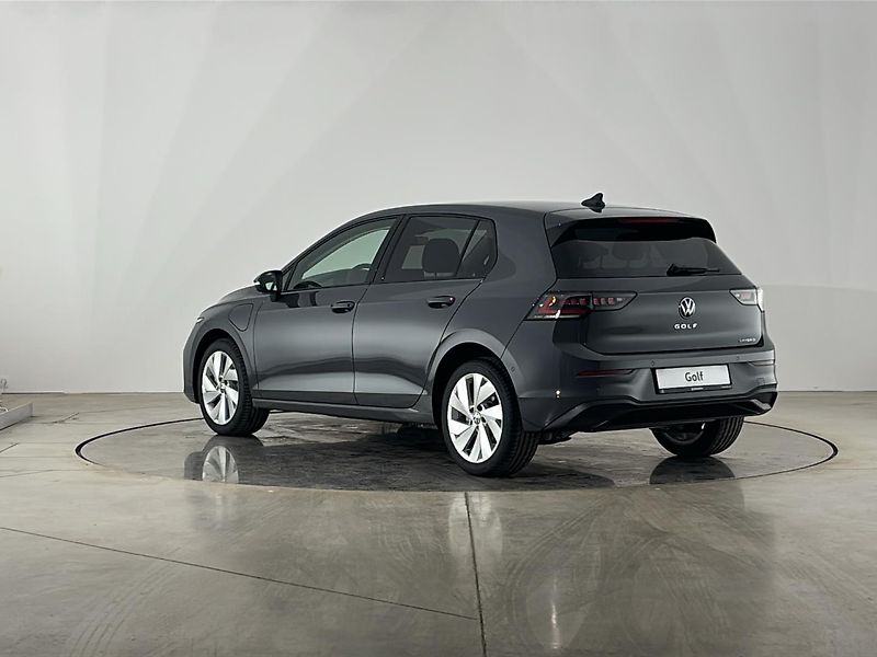 Volkswagen Golf (2025) Hatchback - fotka 15 z 28