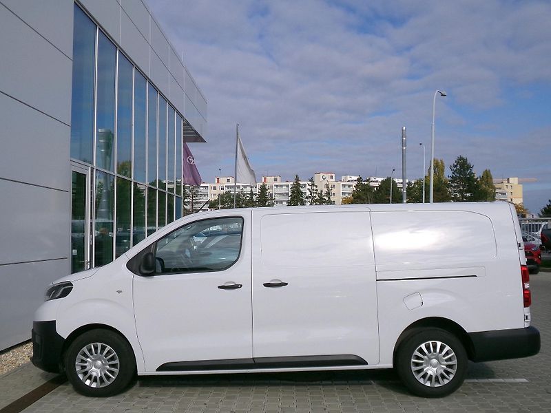Toyota ProAce L2 ACTIVE 2.0 D-4D 106kW - fotka 4 z 15