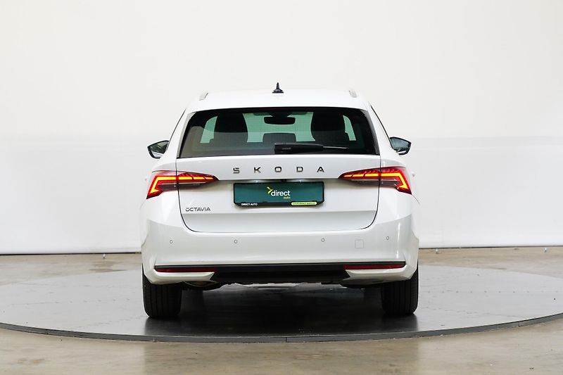 Škoda Octavia - fotka 6 z 26