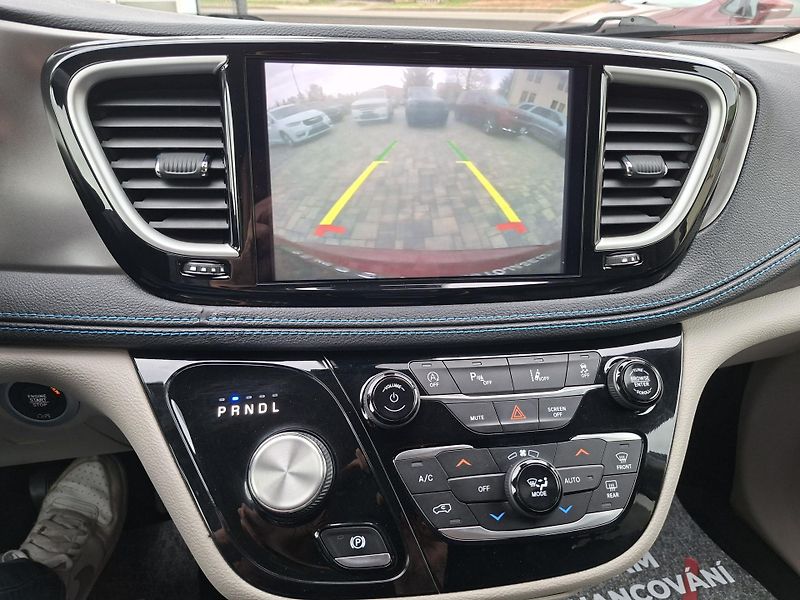 Chrysler Pacifica (2021) 3,6L adapt,anroid, REZERVACE - fotka 28 z 50