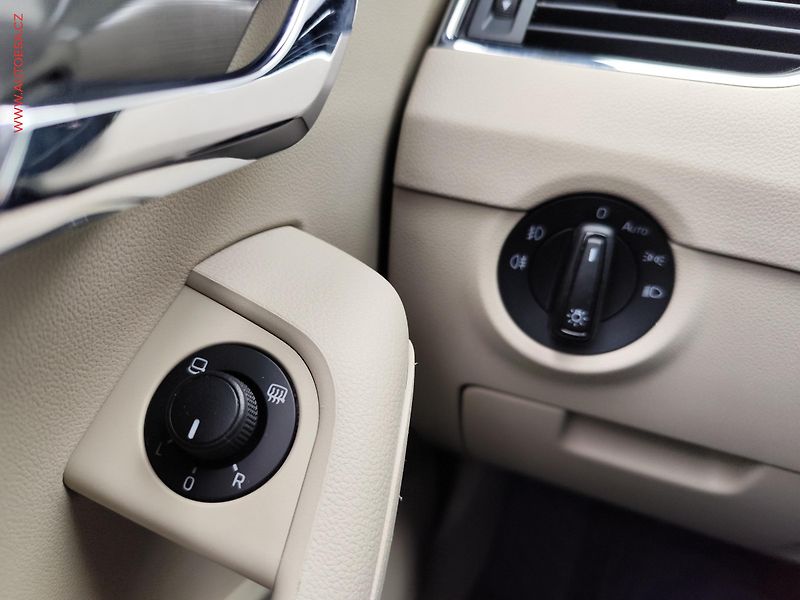 Škoda Octavia (2019) 2.0 TDi 4x4, ČR, DSG, LED - fotka 26 z 28